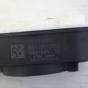 BMW X5 G05 Intake Actuator Motor 5811R1000 Genuine - Image 6