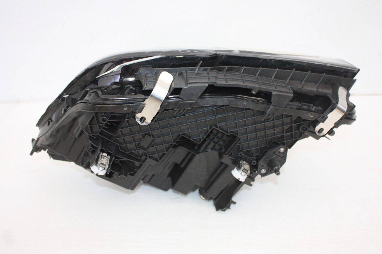 BMW-X5-X6-G05-G06-Right-Side-LED-Headlight-5A388C6-02-SEE-PICS-AS-ITS-DAMAGED-175444559307-5