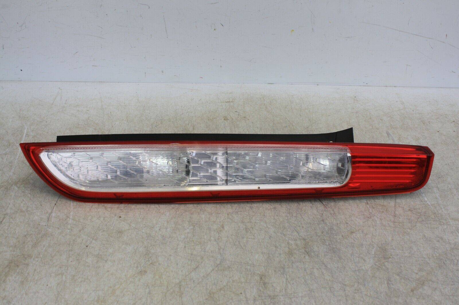 Ford Focus Right Side Tail Light 8M51 13404 A Genuine 175367531377