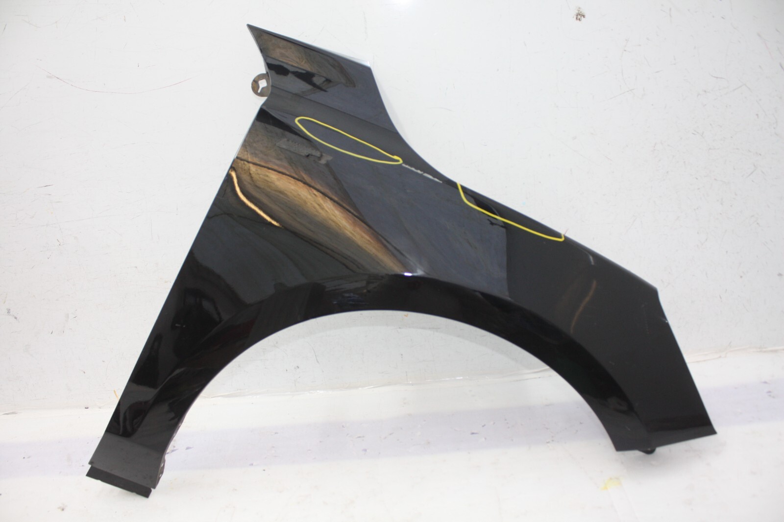 Ford Focus ST Line Front Right Side Wing 2018 TO 2022 JX7B-A16015-AD *DAMAGED*