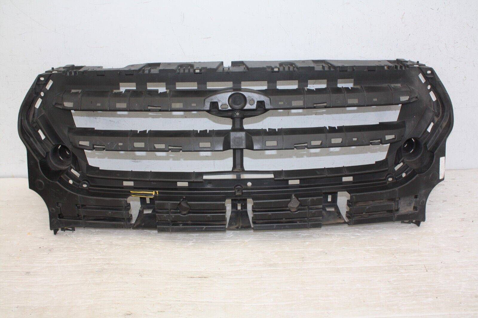 Ford-Kuga-Front-Bumper-Grill-Support-Bracket-2016-to-2020-GV44-8A164-A-Genuine-175935001477
