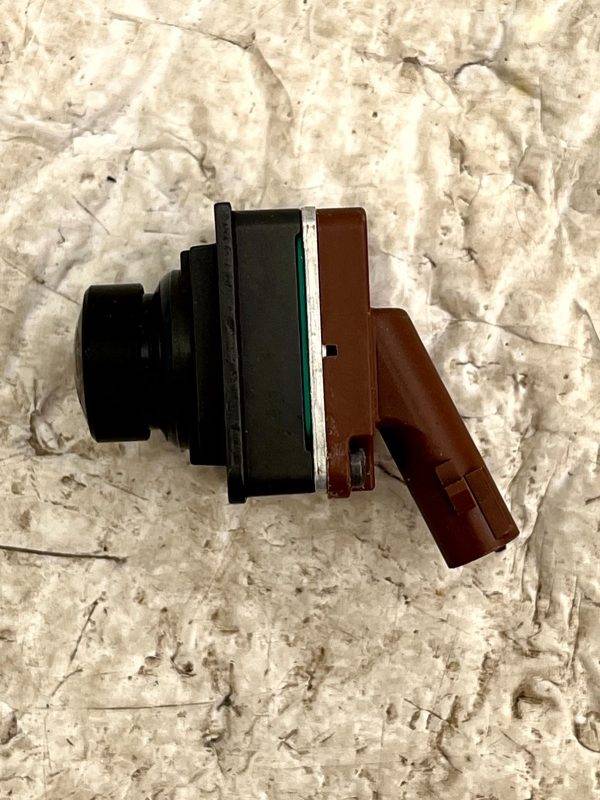 Ford Kuga Mk3 Side View Door Mirror Camera PJ6T-19J220-BB Genuine 2 Ford Kuga Mk3 Side View Door Mirror Camera PJ6T 19J220 BB Genuine 178507815597 3