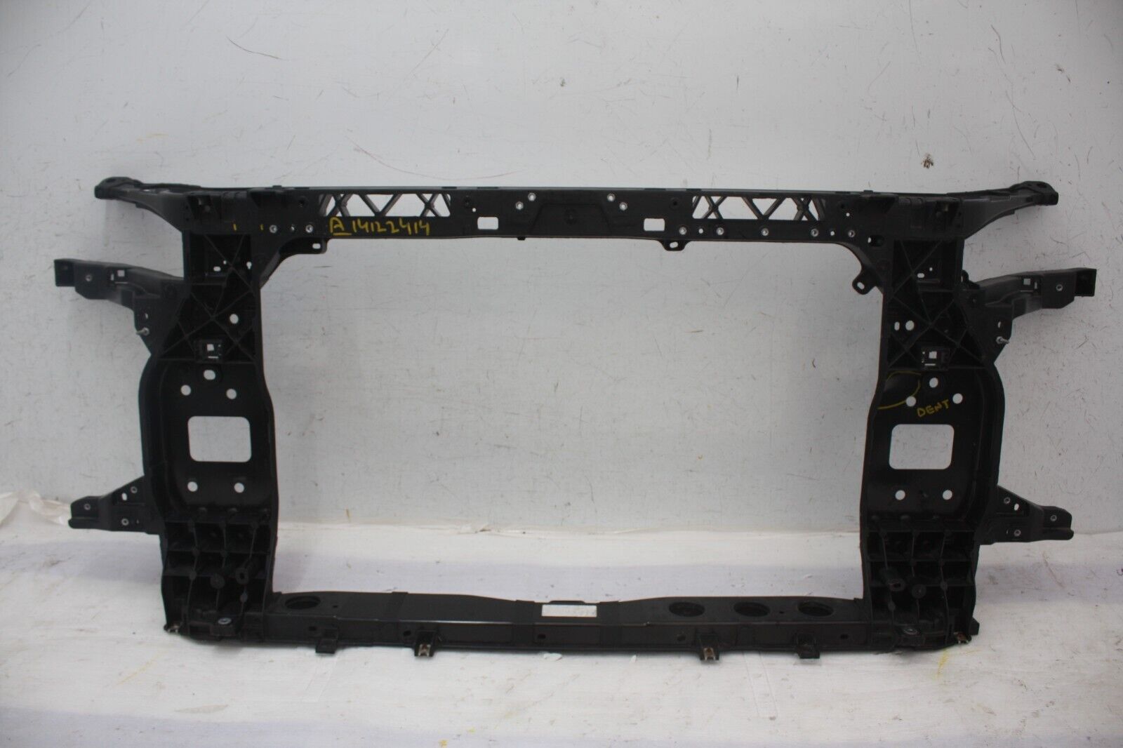 Hyundai Tucson Front Slam Panel 64101-N7000 Genuine *DAMAGED*