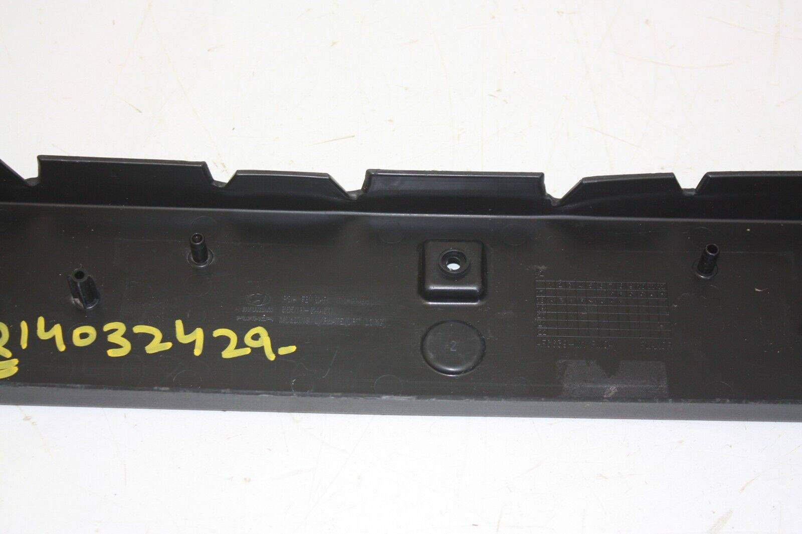 Hyundai-i30-Front-Bumper-Number-Plate-86519-G4AC0-Genuine-176284918617-14