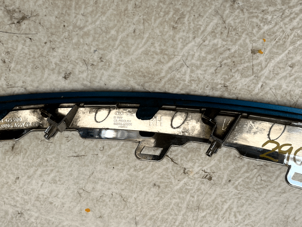 Kia Niro MK1 Front Bumper Right Trim Strip 2016 TO 2019 86556 G5300 Genuine 178313145877 9