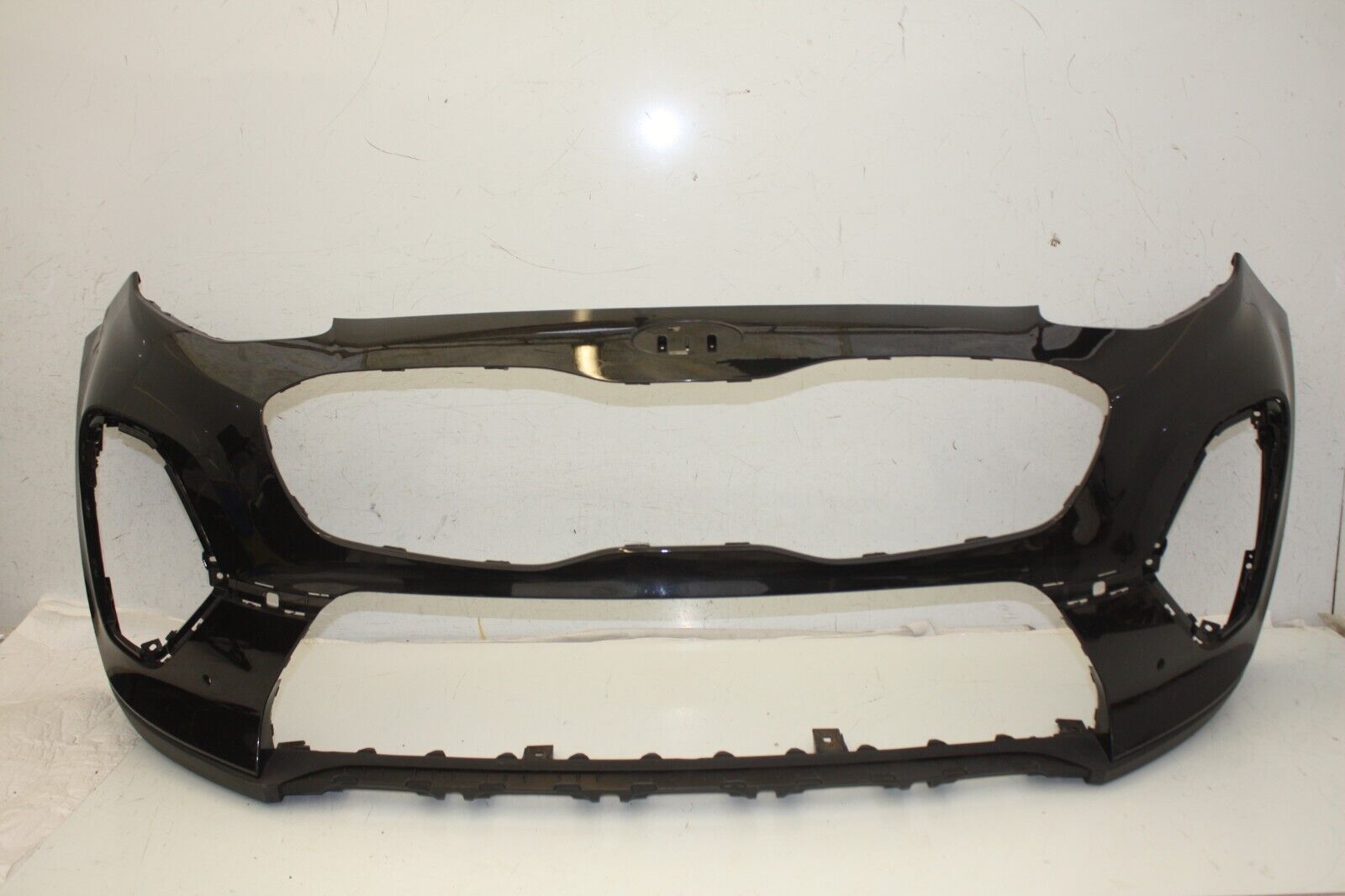 Kia Sportage Front Bumper 2018 TO 2022 86511-F1500 Genuine *DAMAGED*