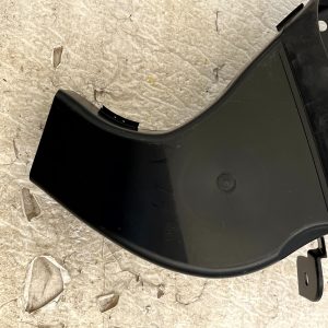 LR Defender L663 Front Right Air Filter Guide Duct 2020 ON L8B2-2D208-A Genuine - Image 9