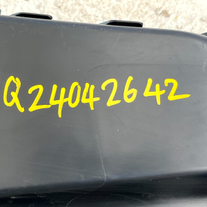 LR Defender L663 Front Right Cooling Air Guide Duct 20 ON L8B2-17E762-A Genuine - Image 11