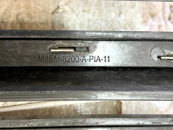 LR Range Rover SV L460 Radiator grill M8E28200A Genuine 2022 on 178503145117 12