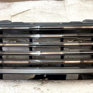 LR Range Rover SV L460 Radiator grill M8E28200A Genuine 2022-on - Image 4