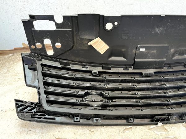LR Range Rover SV L460 Radiator grill M8E28200A Genuine 2022 on 178503145117 8