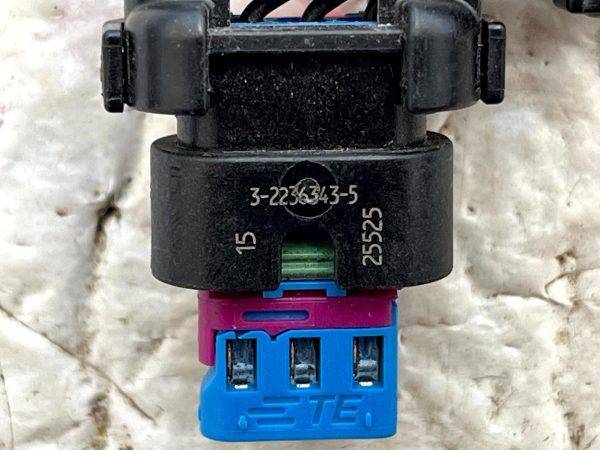 Land Rover Defender Discovery Parking Sensor Plug Connector 3 2236343 5 Genuine 178516332817 7