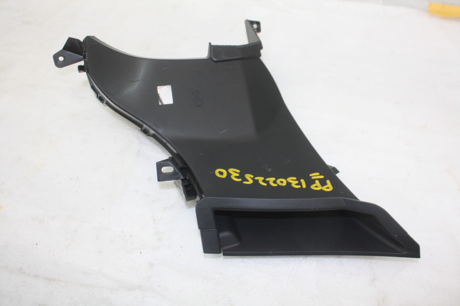 Land Rover Defender L663 Front Right Cooling Air Duct 2020 ON L8B2-17E762-A