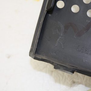 Land Rover Defender L663 Front Right Fog Light Grill 20 ON J8A2-21064-B *DAMAGED - Image 12