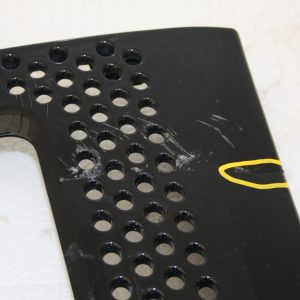 Land Rover Defender L663 Front Right Fog Light Grill 20 ON J8A2-21064-B *DAMAGED - Image 4