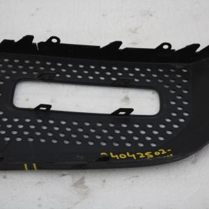 Land Rover Defender L663 Front Right Fog Light Grill 20 ON J8A2-21064-B *DAMAGED - Image 9