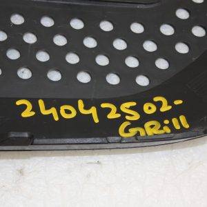 Land Rover Defender L663 Front Right Fog Light Grill 20 ON J8A2-21064-B *DAMAGED - Image 10