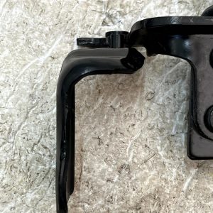 Land Rover Discovery L462 Rear Right Tailgate Hinge 17 ON HY32-42900-AC Genuine - Image 3