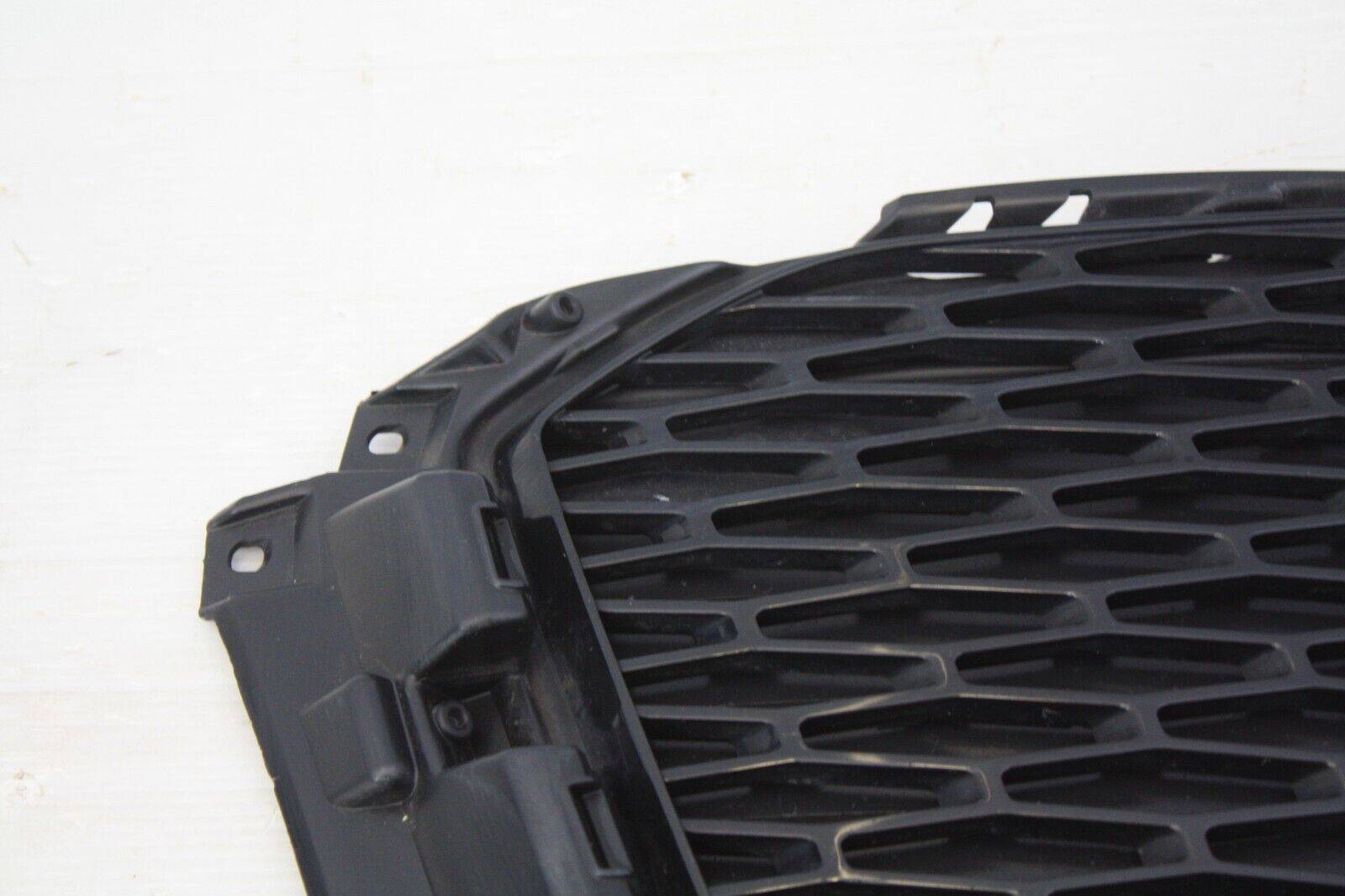 Land-Rover-Discovery-Sport-Front-Bumper-Right-Grill-HK72-17F908-BA-Genuine-175817695737-3