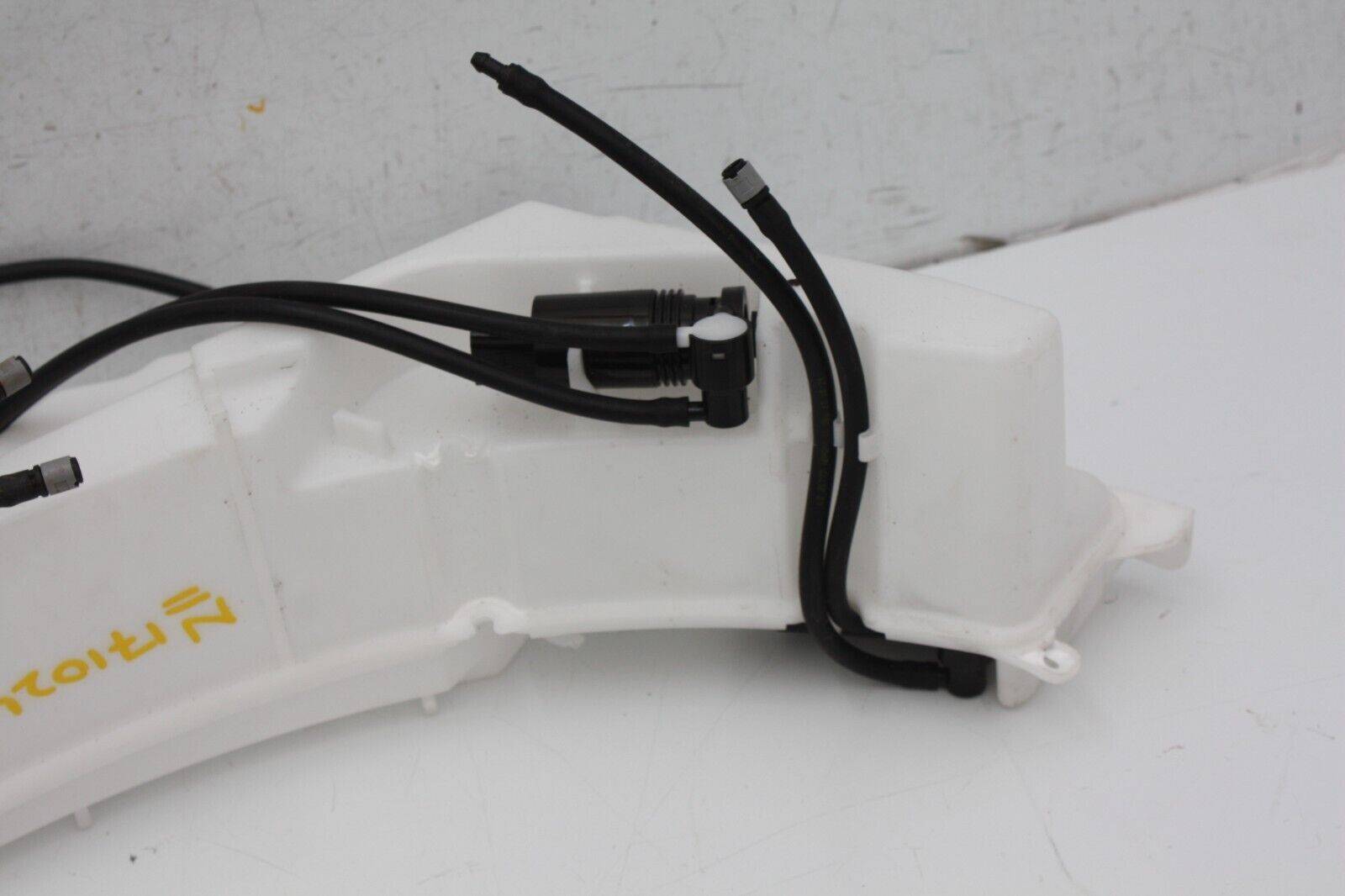 Land-Rover-Discovery-Windscreen-Washer-Bottle-Pumps-CPLA-17B613-A-Genuine-176640497427-8