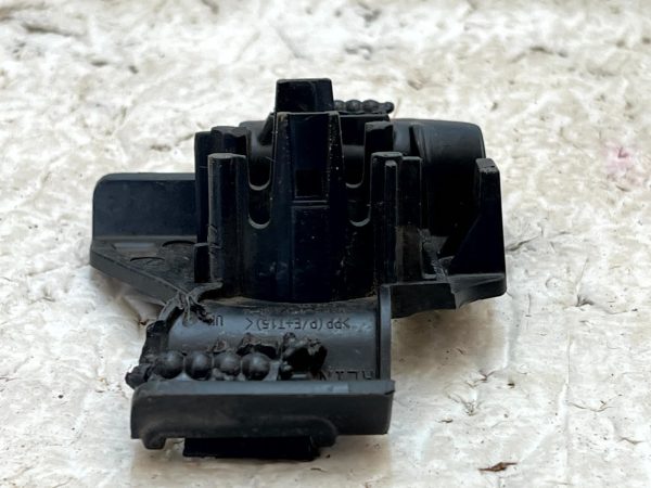 Land Rover PDC Parking Distance Sensor Holder Bracket M8E2-15K605-A Genuine 5 Land Rover PDC Parking Distance Sensor Holder Bracket M8E2 15K605 A Genuine 178505597297 6