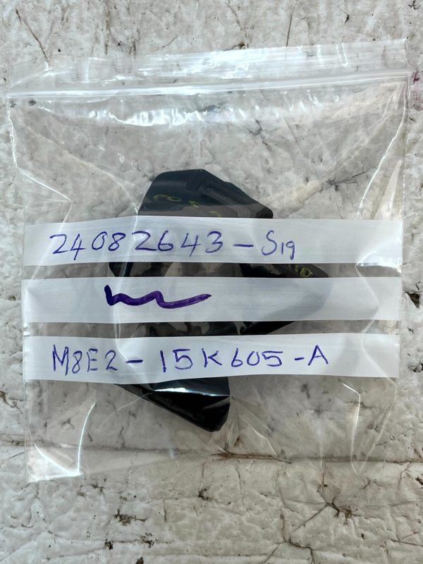 Land Rover PDC Parking Distance Sensor Holder Bracket M8E2-15K605-A Genuine 7 Land Rover PDC Parking Distance Sensor Holder Bracket M8E2 15K605 A Genuine 178505597297 8