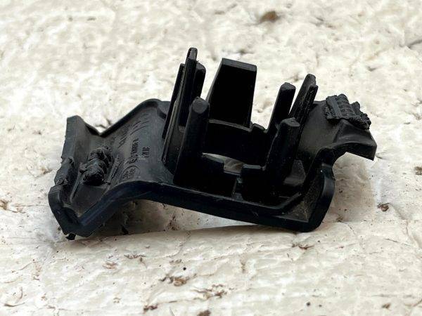 Land Rover PDC Parking Distance Sensor Holder Bracket M8E2 17B931 A Genuine 178505634087 5