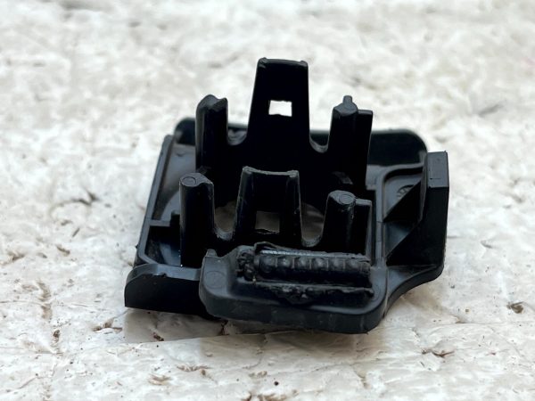 Land Rover PDC Parking Distance Sensor Holder Bracket M8E2 17B931 A Genuine 178505634087 6