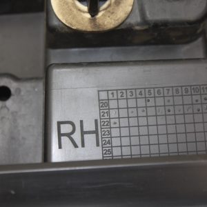 Land Rover Range Rover Front Right Door Moulding 2022 ON Genuine *DAMAGED* - Image 16