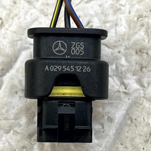 Mercedes A Class W177 PDC Parking Sensor Loom Plug Connector A0295451226 Genuine - Image 9