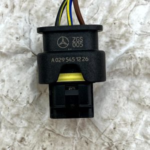 Mercedes A-Class W177 PDC Parking Sensor Loom Plug Connector A0295451226 Genuine - Image 3