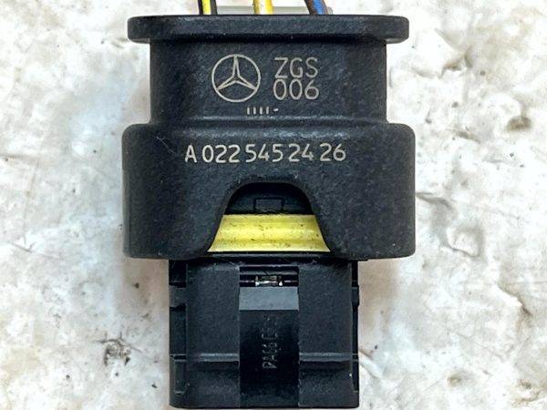 Mercedes C Class W205 PDC Parking Sensor Loom Plug Connector A0225452426 Genuine 178319786877 8