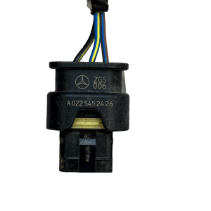 Mercedes C Class W205 PDC Sensor Plug Connector 2014 TO 2018 A0225452426 Genuine - Image 2