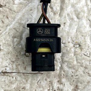 Mercedes C-Class W205 PDC Sensor Wiring Loom Plug Connector A0225452426 Genuine - Image 3