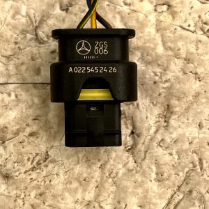 Mercedes C-Class W205 PDC Sensor Wiring Loom Plug Connector A0225452426 Genuine - Image 3
