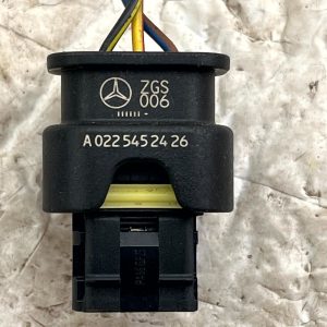 Mercedes C-Class W205 PDC Sensor Wiring Loom Plug Connector A0225452426 Genuine - Image 9