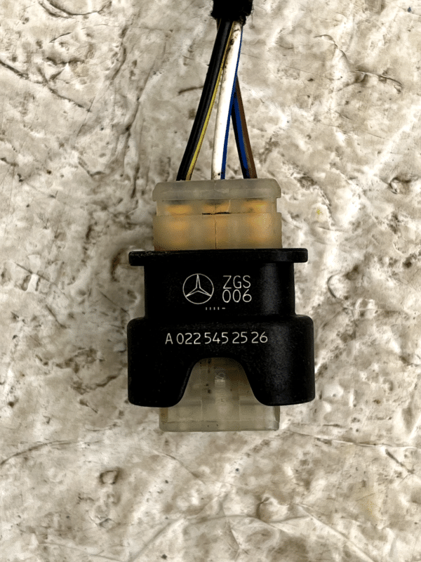 Mercedes C Class W205 PDC Sensor Wiring Loom Plug Connector A0225452526 Genuine 178507815587 2