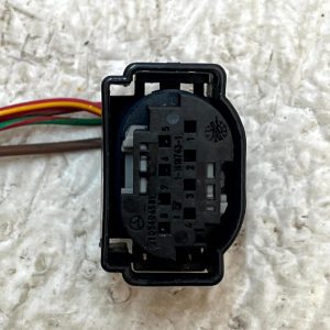 Mercedes C-Class W205 Wiring Loom Harness Plug Connector 2105404581 Genuine - Image 8