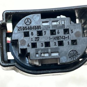 Mercedes C-Class W205 Wiring Loom Harness Plug Connector 2105404581 Genuine - Image 9