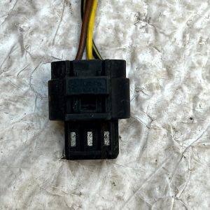 Mercedes C E S Class PDC Sensor Wire Harness Plug Connector A0005450329 Genuine - Image 4