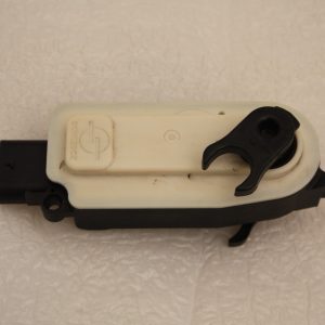 Mercedes CLA C118 X118 W177 Intake Actuator Motor 5878R1000 Genuine - Image 1