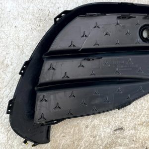 Mercedes CLE C236 AMG Front Left Fog Light Grille Trim 24 ON A2368853102 Genuine - Image 9