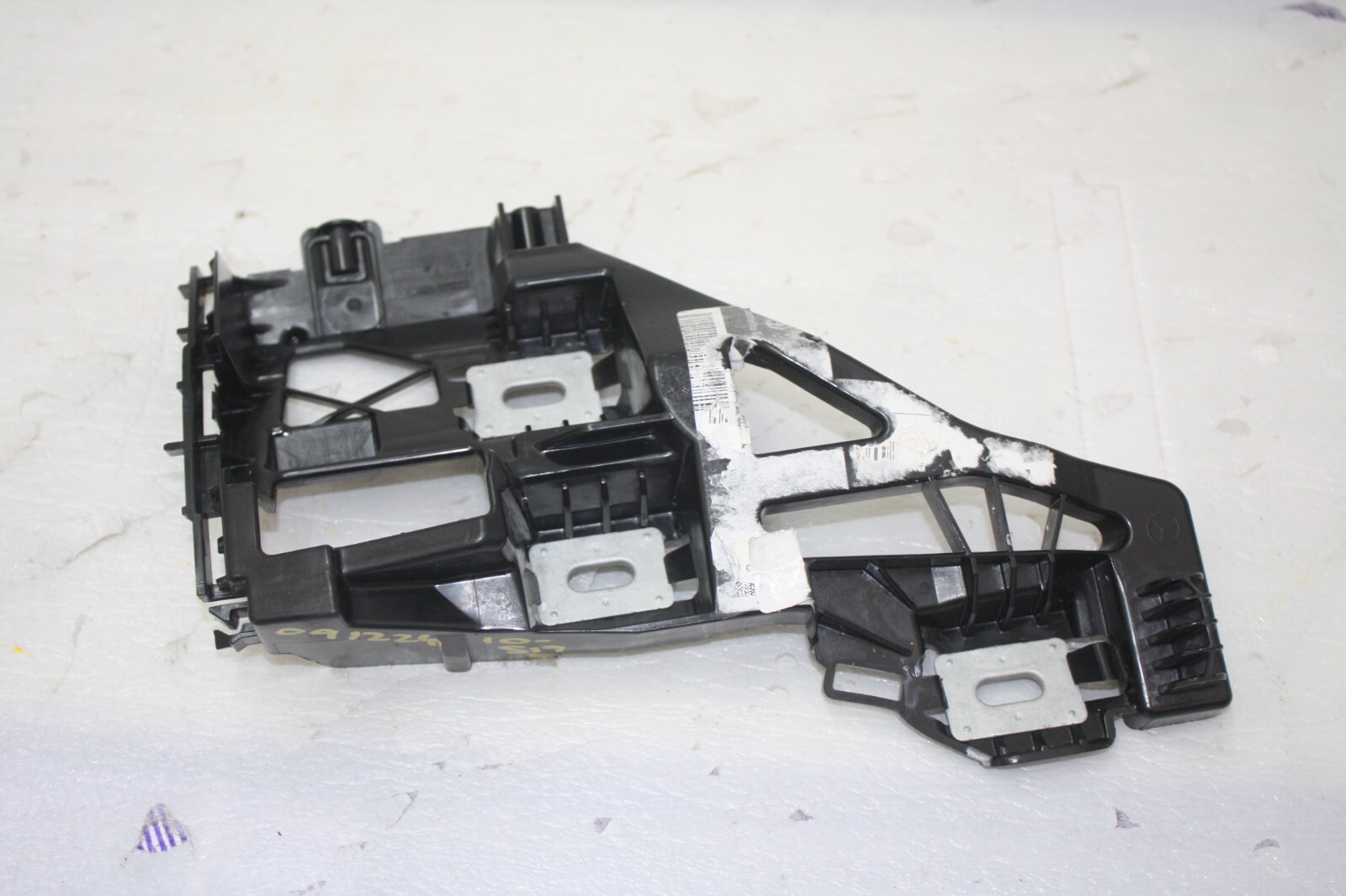 Mercedes E Class S213 Rear Bumper Right Bracket 2018 TO 2023 A2138851765 Genuine