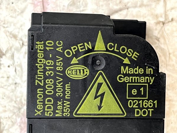 Mercedes E Class W211 Xenon HID Headlight Ballast Ignitor 5DD008319 10 Genuine 178507706797 7