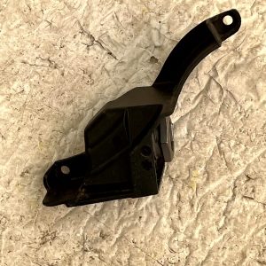Mercedes E Class W213 Front Right Headlight Lamp Mount Bracket 20762502 Genuine - Image 4