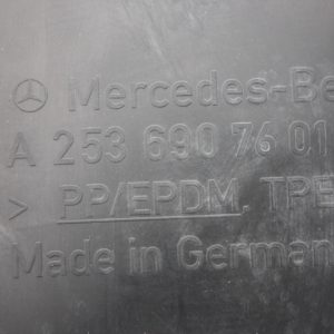 Mercedes GLC X253 Front Right Side Splash Guard 2015-2022 A2536907601 Genuine - Image 9