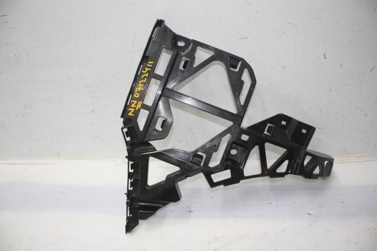 Mercedes GLE W166 Rear Bumper Left Bracket 2015 TO 2019 A1668851721 Genuine