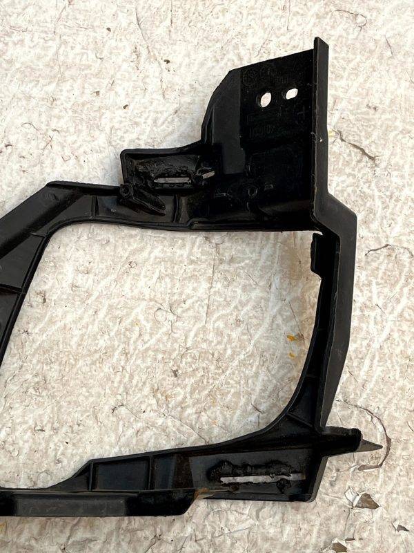 Peugeot 3008 Mk2 Rear Right Bumper Light Lamp Mount Bracket 2016-2021 9813729280 6 Peugeot 3008 Mk2 Rear Right Bumper Light Lamp Mount Bracket 2016 2021 9813729280 178328961057 7