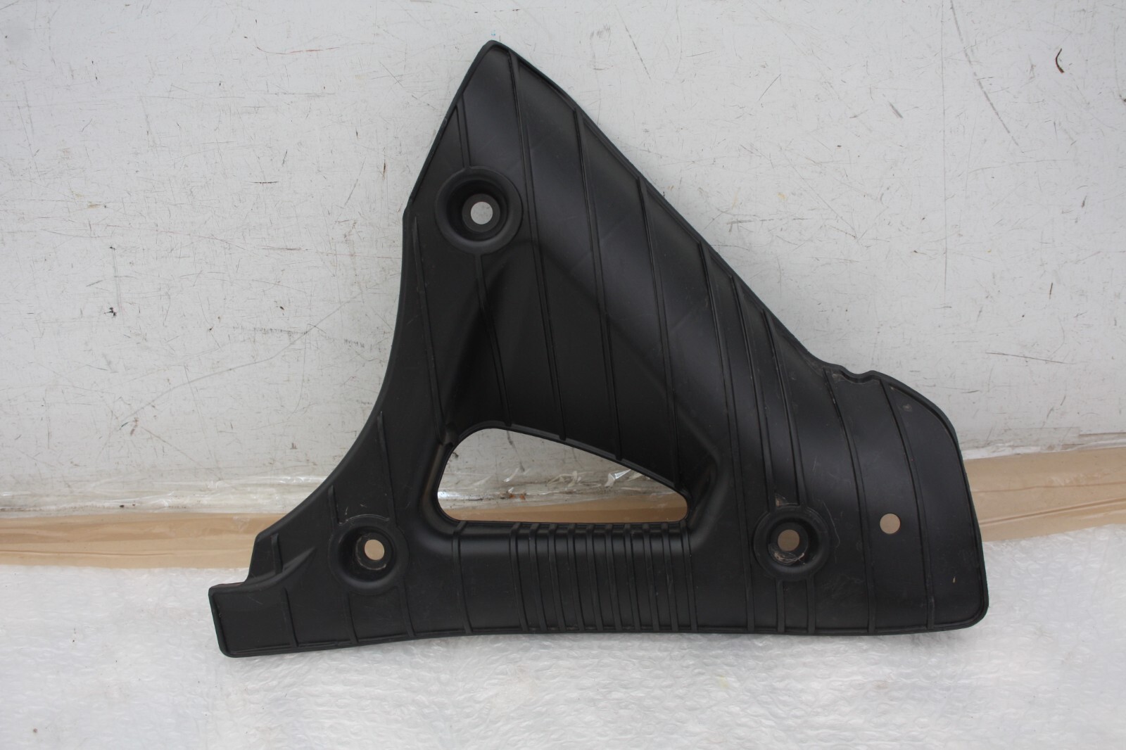 Porsche Cayenne Rear Left Wishbone Guard Cover 2010 TI 2018 7P0501561 Genuine