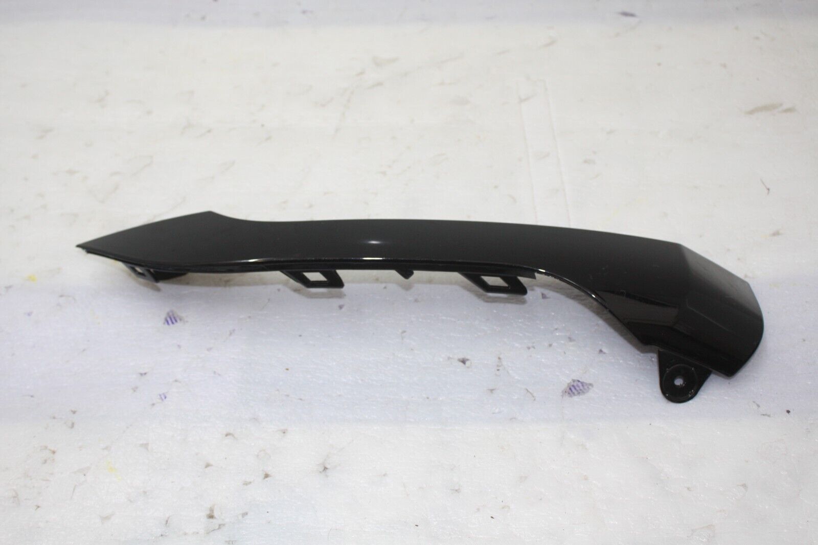 Range Rover Evoque Front Bumper Left Trim 2019 ON K8D2-17E785-AB Genuine